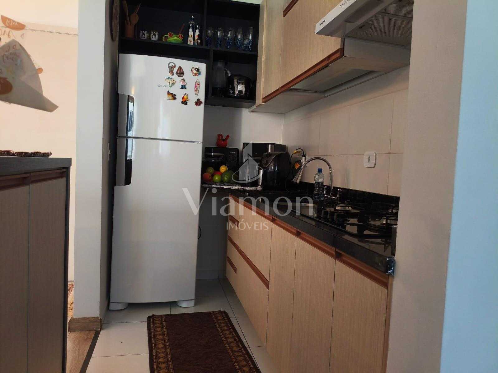 Apartamento Semimobiliado no Capão Raso 55m² , Condomínio Comp...