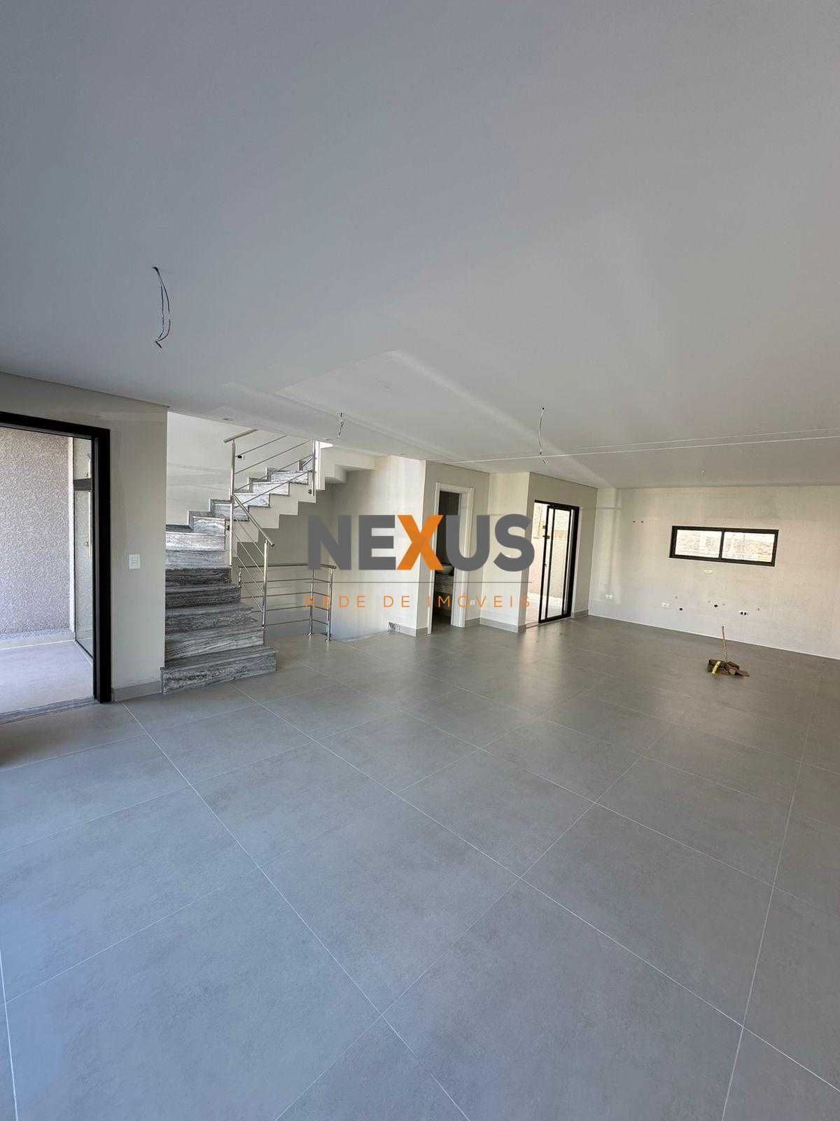 Sobrado em Condomínio com 3 Suítes, Espaço Gourmet e 2 Vagas n...