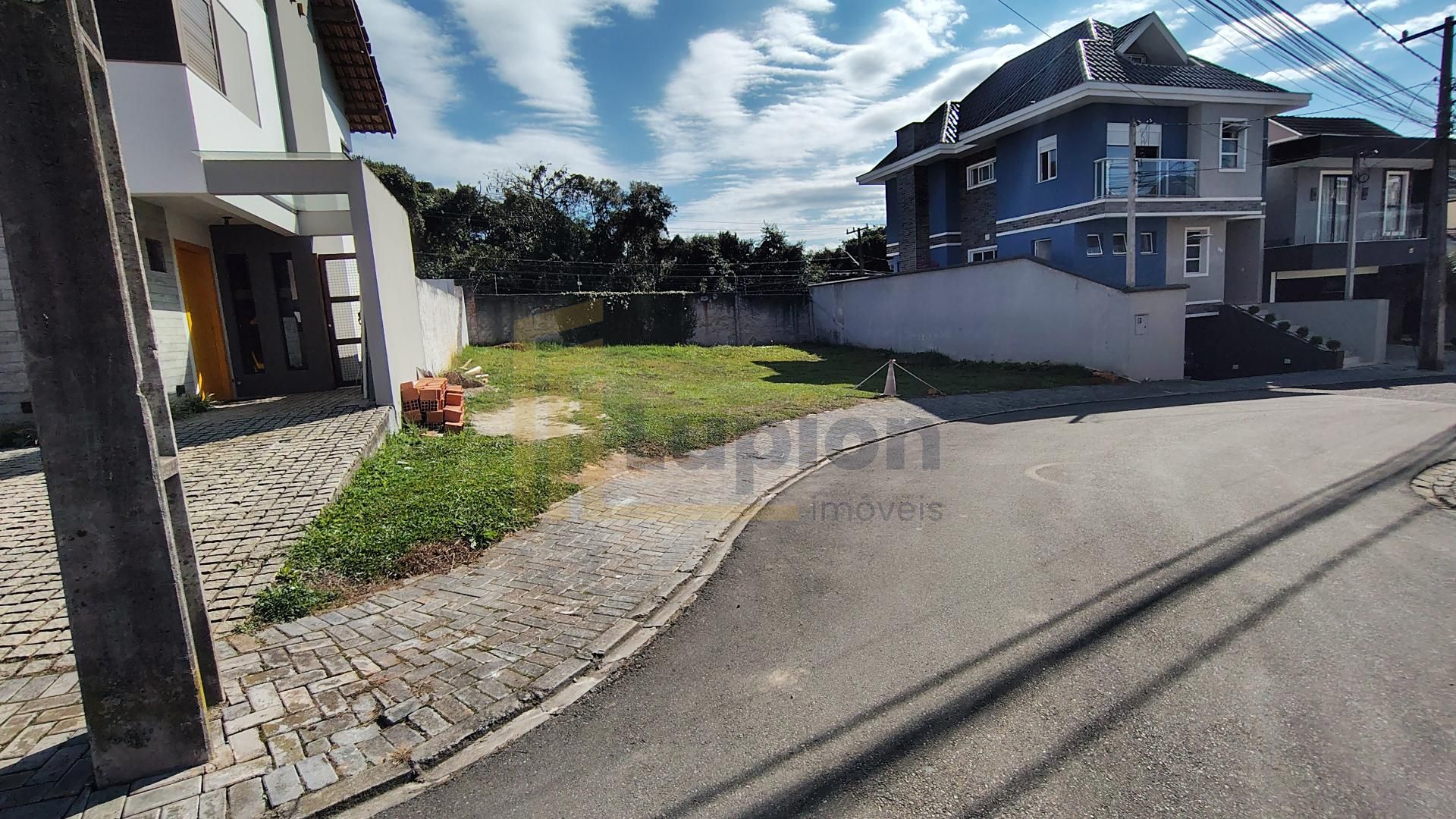 Terreno Em Condomínio Fechado, No Bairro Cachoeira, Curitiba P...