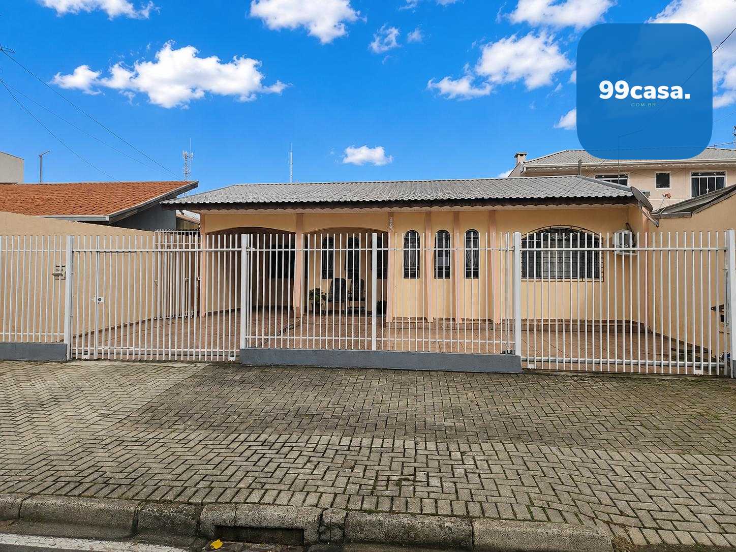 Casa com 115m² em terreno de 360 m², no Fazenda Velha em Arauc...