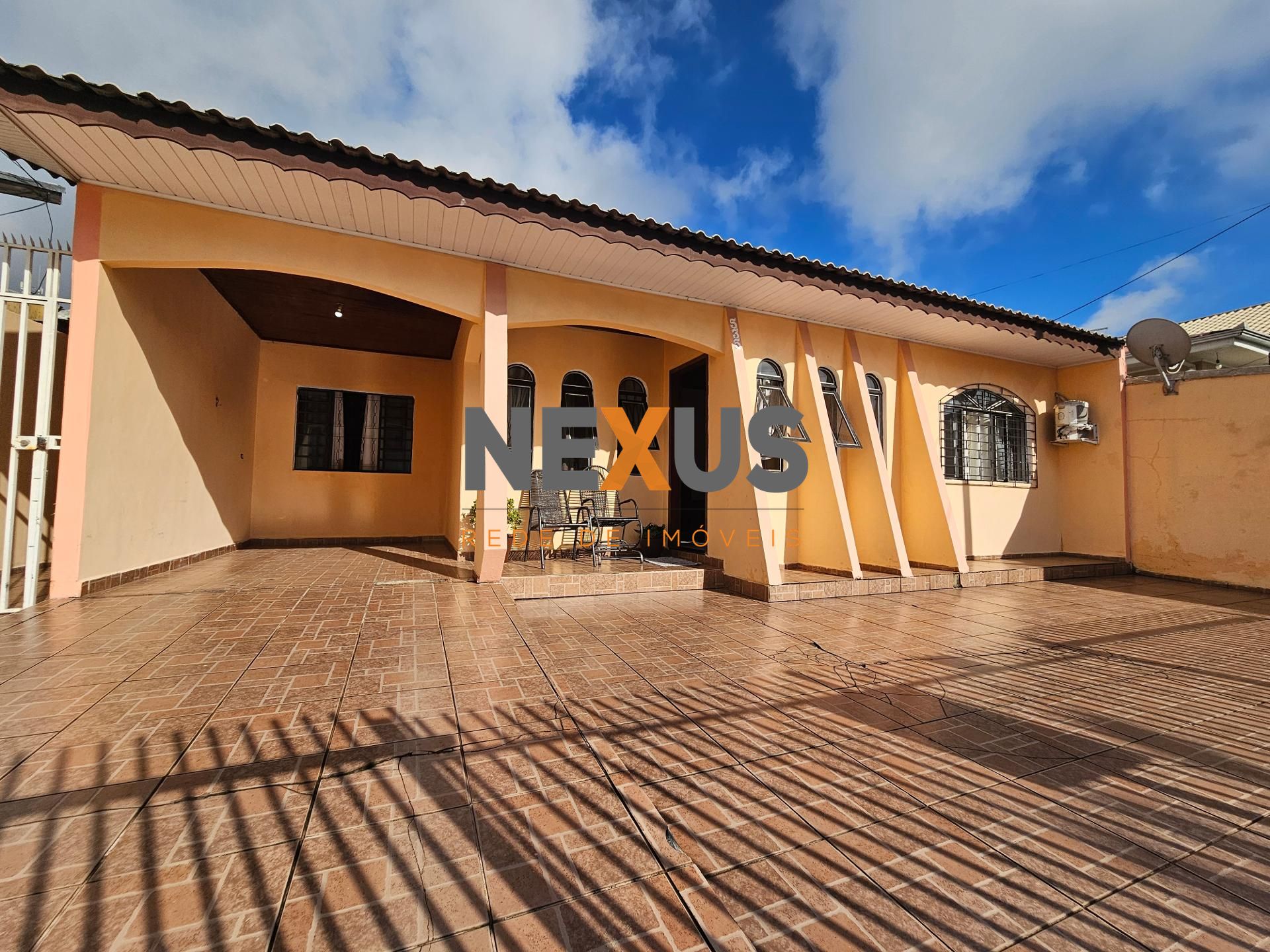 Casa com 115m² em terreno de 360 m², no Fazenda Velha em Arauc...