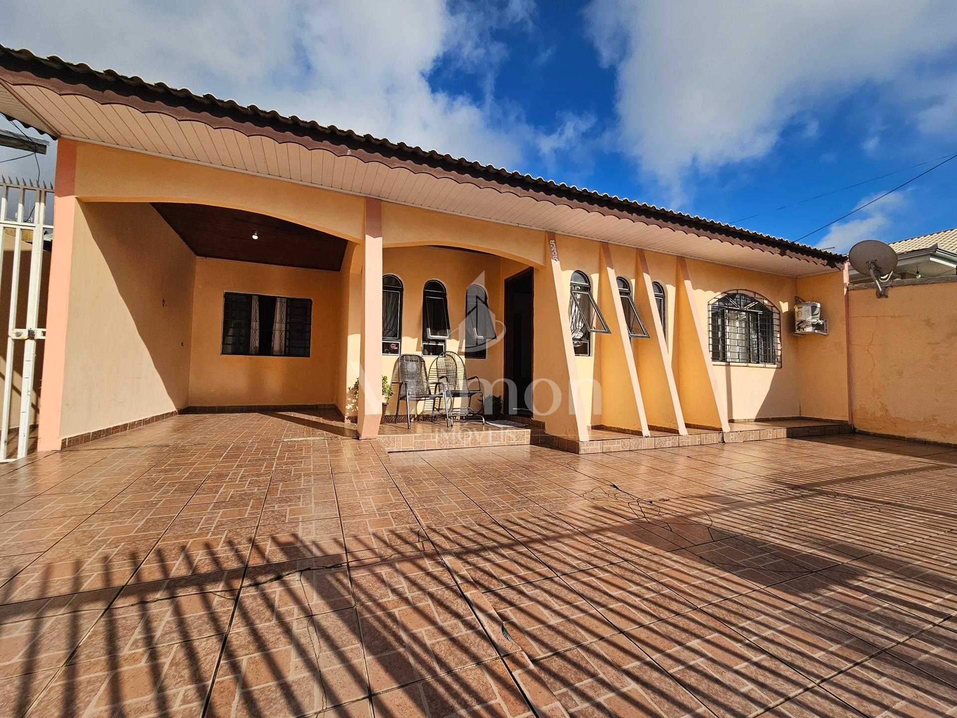 Casa com 115m² em terreno de 360 m², no Fazenda Velha em Arauc...