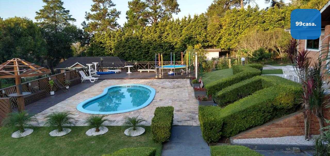 CASA EM CONDÔMINO FECHADO A VENDA . PORTARIA  segurança  24 HORAS