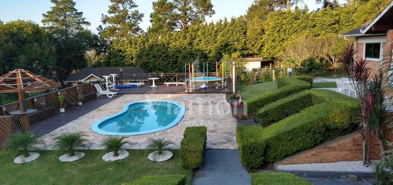 CASA EM CONDÔMINO FECHADO A VENDA . PORTARIA  segurança  24 HORAS