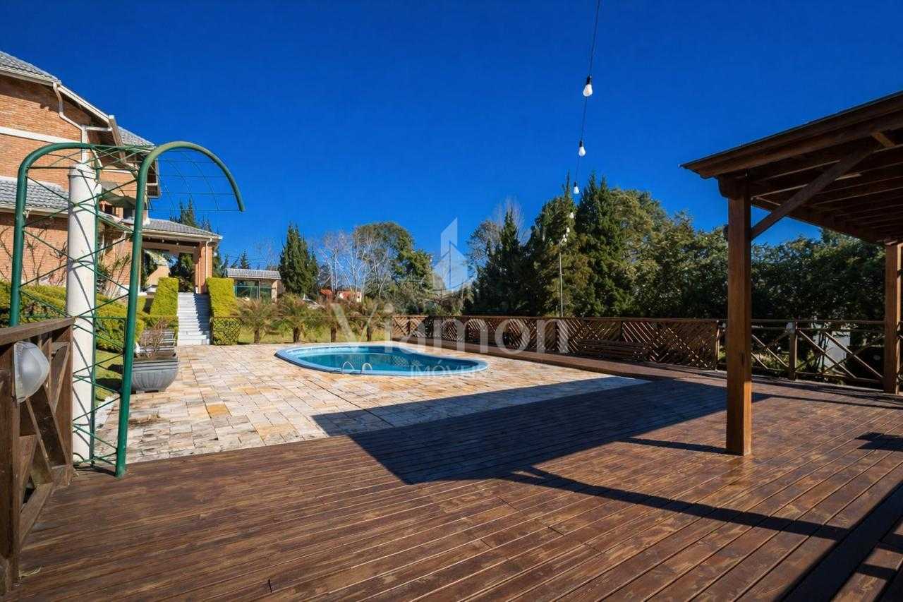 CASA EM CONDÔMINO FECHADO A VENDA . PORTARIA  segurança  24 HORAS