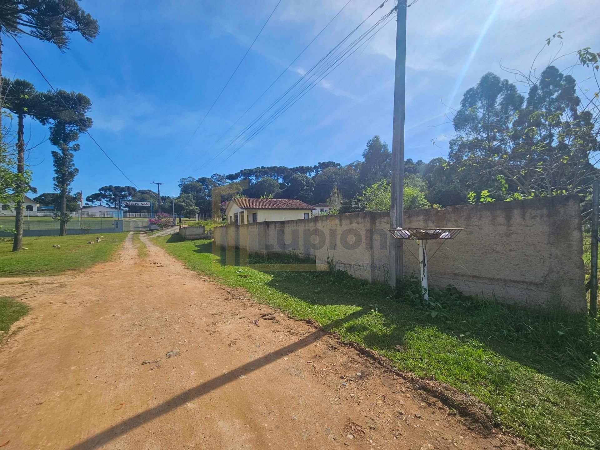 Terreno urbano com 13.461 m² de área total, Fazenda Rio Grande