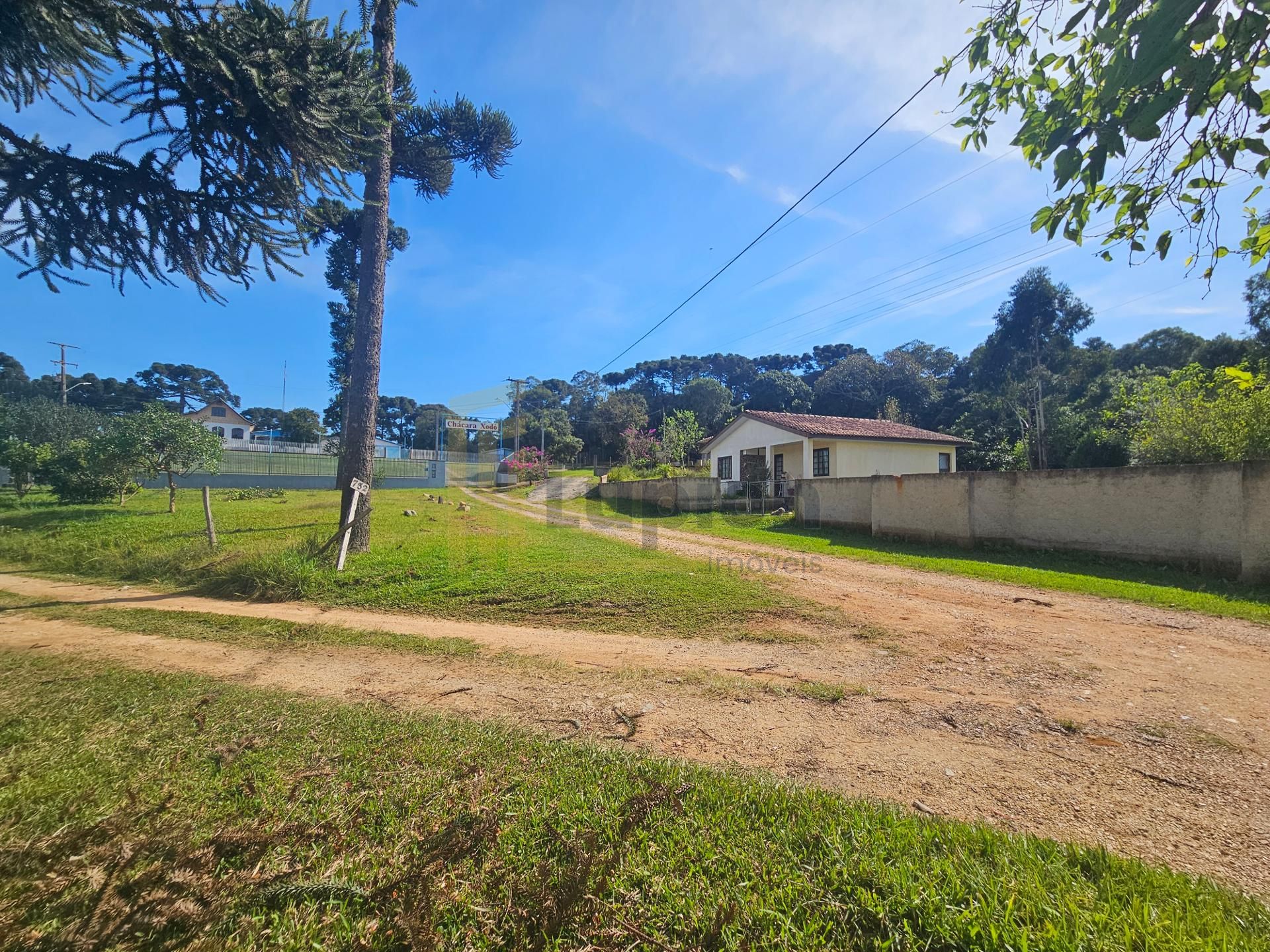 Terreno urbano com 13.461 m² de área total, Fazenda Rio Grande