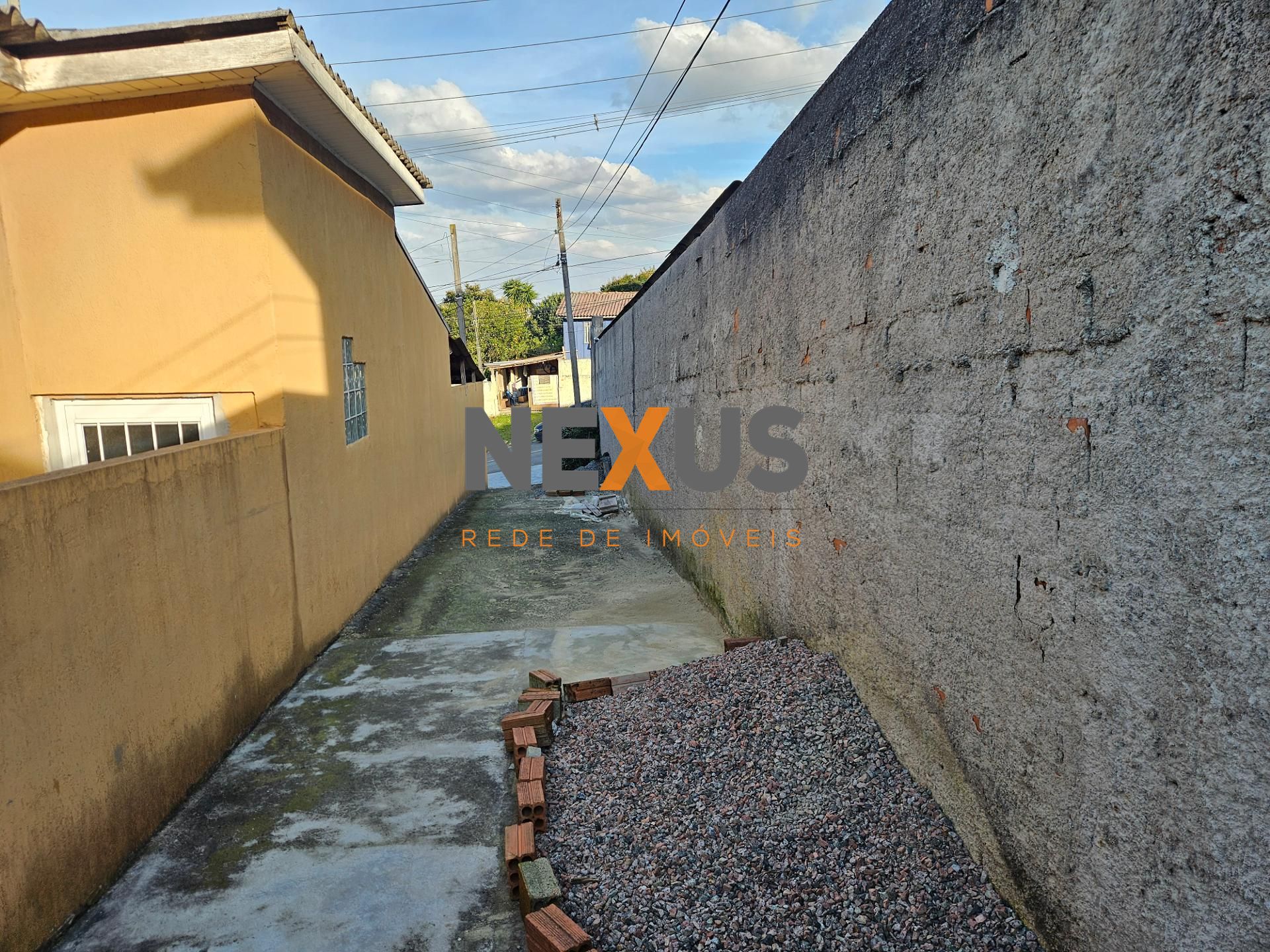 Terreno com 130 metros quadrados no Bairro Alto em Curitiba.