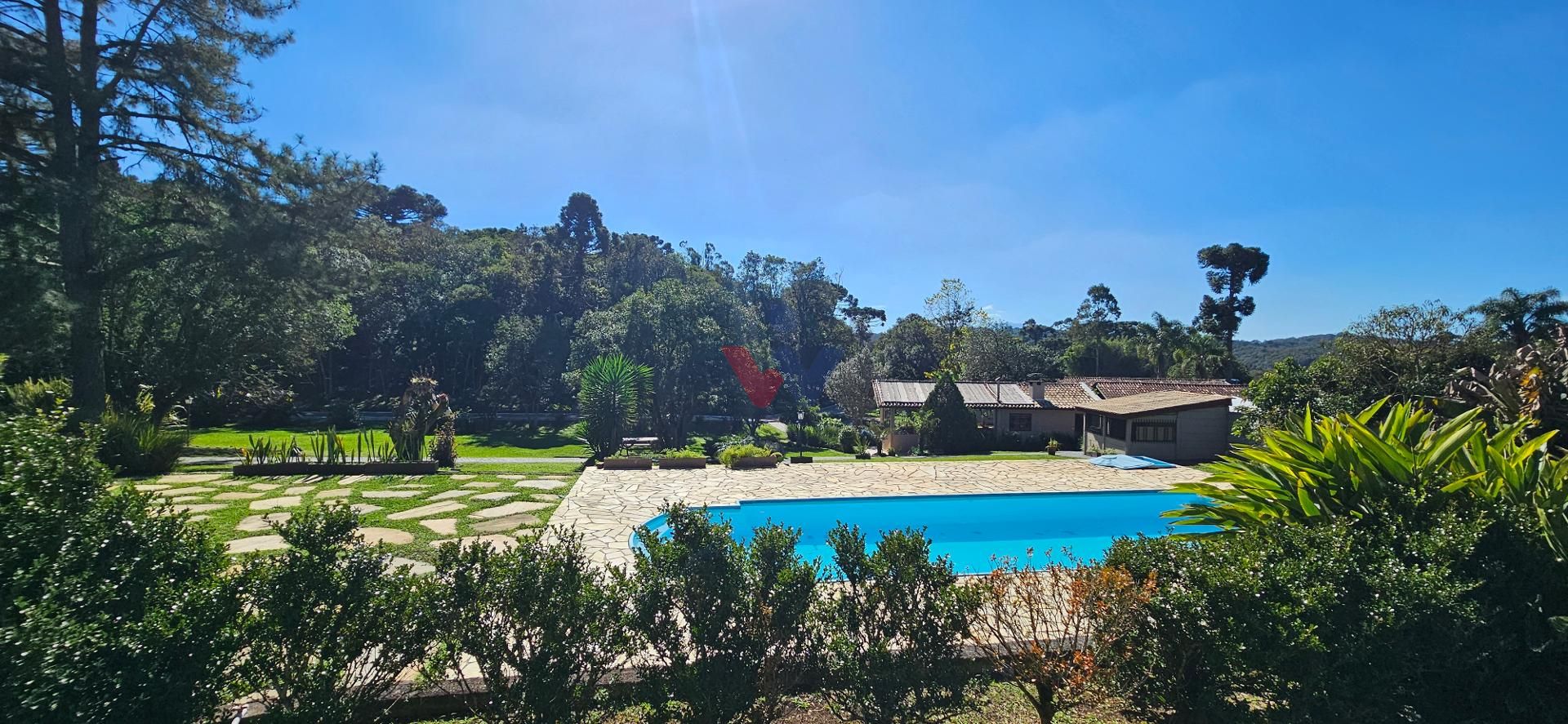 Chácara de Alto Padrão por R$ 1.870.000 no Green Fields | Pisc...