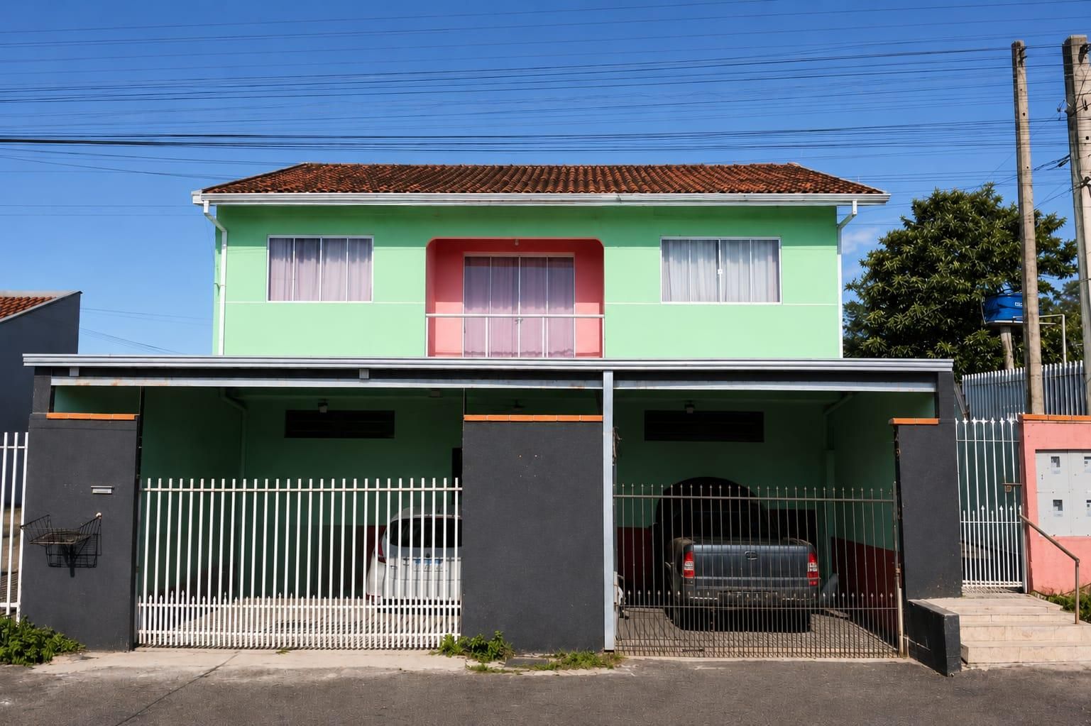 Sobrado com 3 dormitórios à venda, Vila Vicente Macedo, PIRAQU...