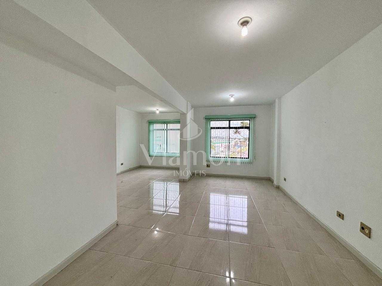 Sala Comercial Ampla no Parolin com Excelente Localização e Po...