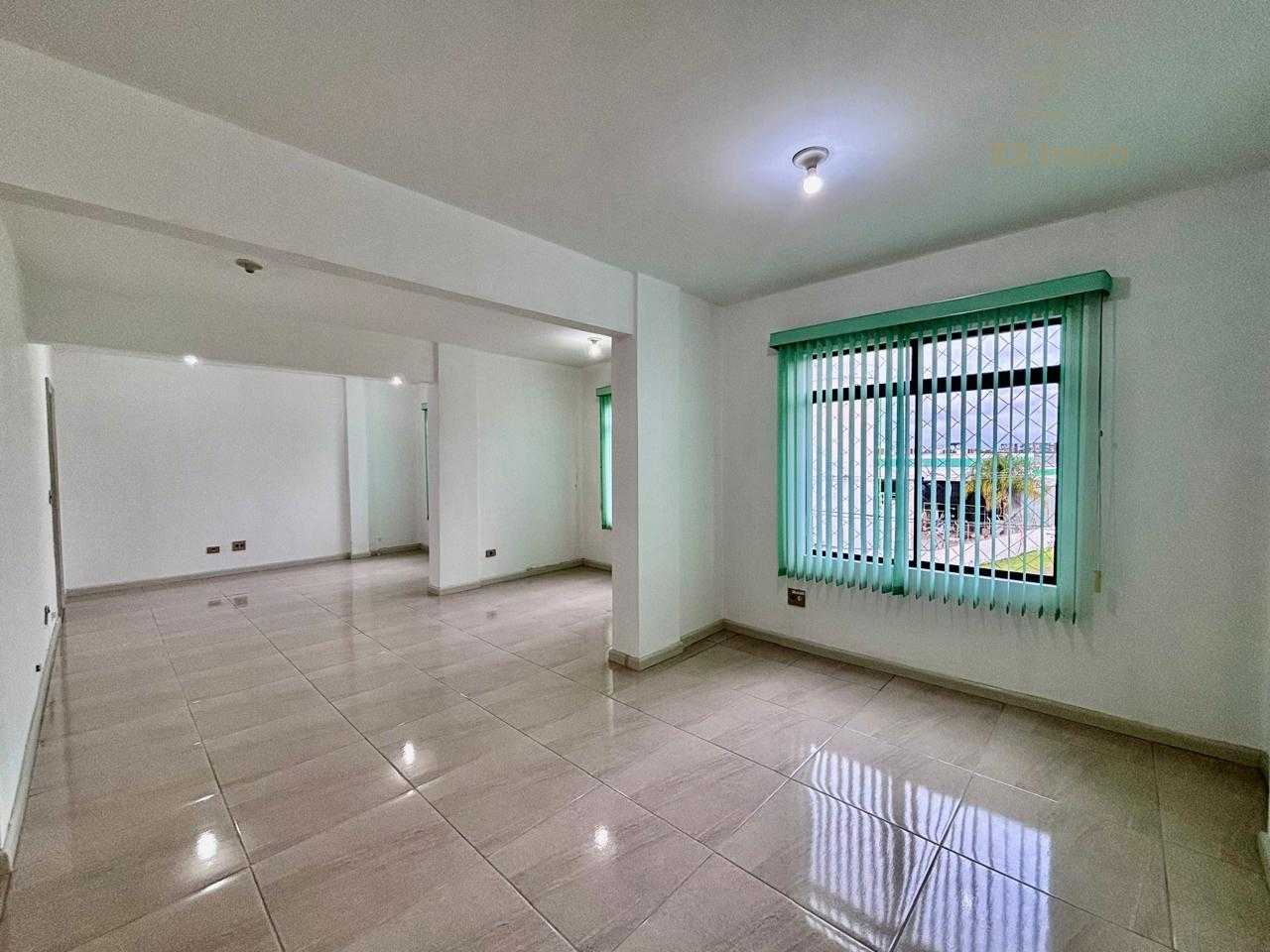 Sala Comercial Ampla no Parolin com Excelente Localização e Po...