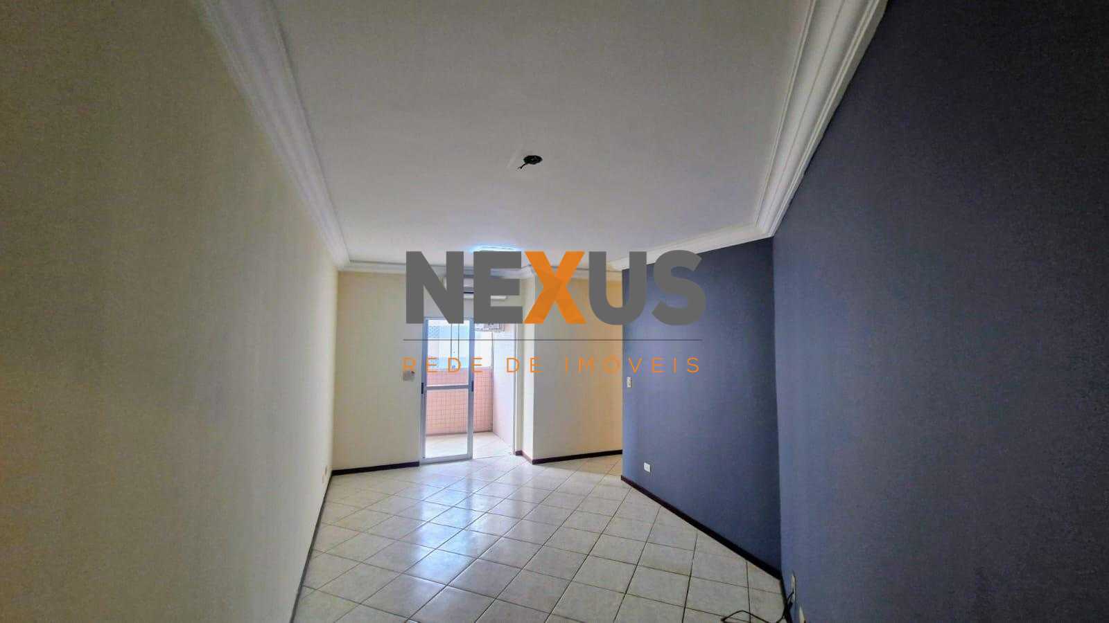 Apartamento de 72m² com 2 Quartos, 3 Vagas de Garagem e Sacada...