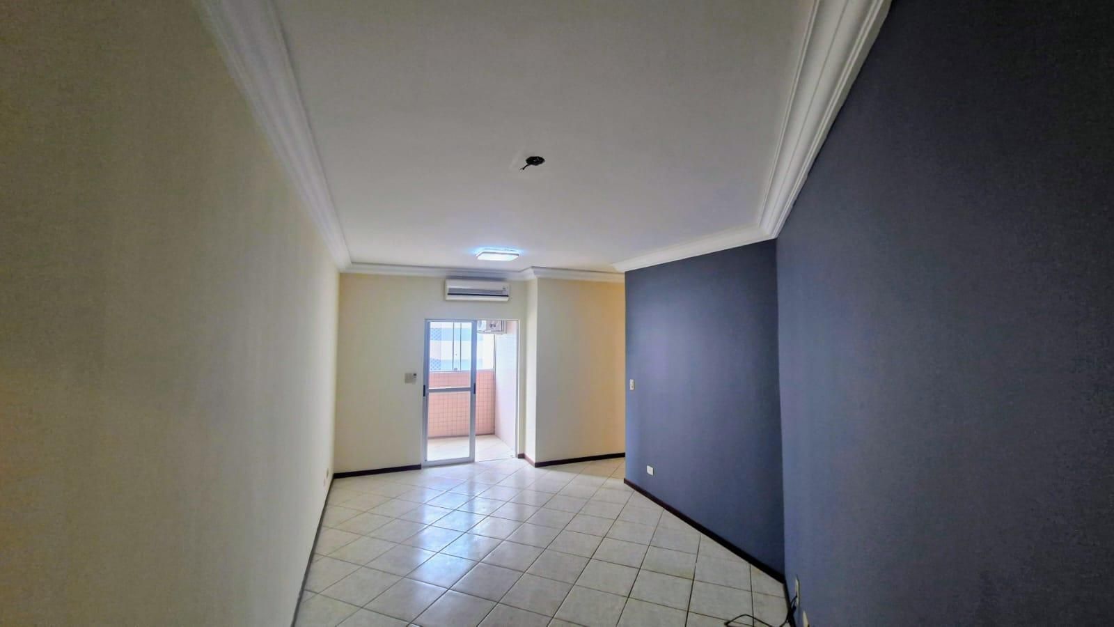 Apartamento de 72m² com 2 Quartos, 3 Vagas de Garagem e Sacada...