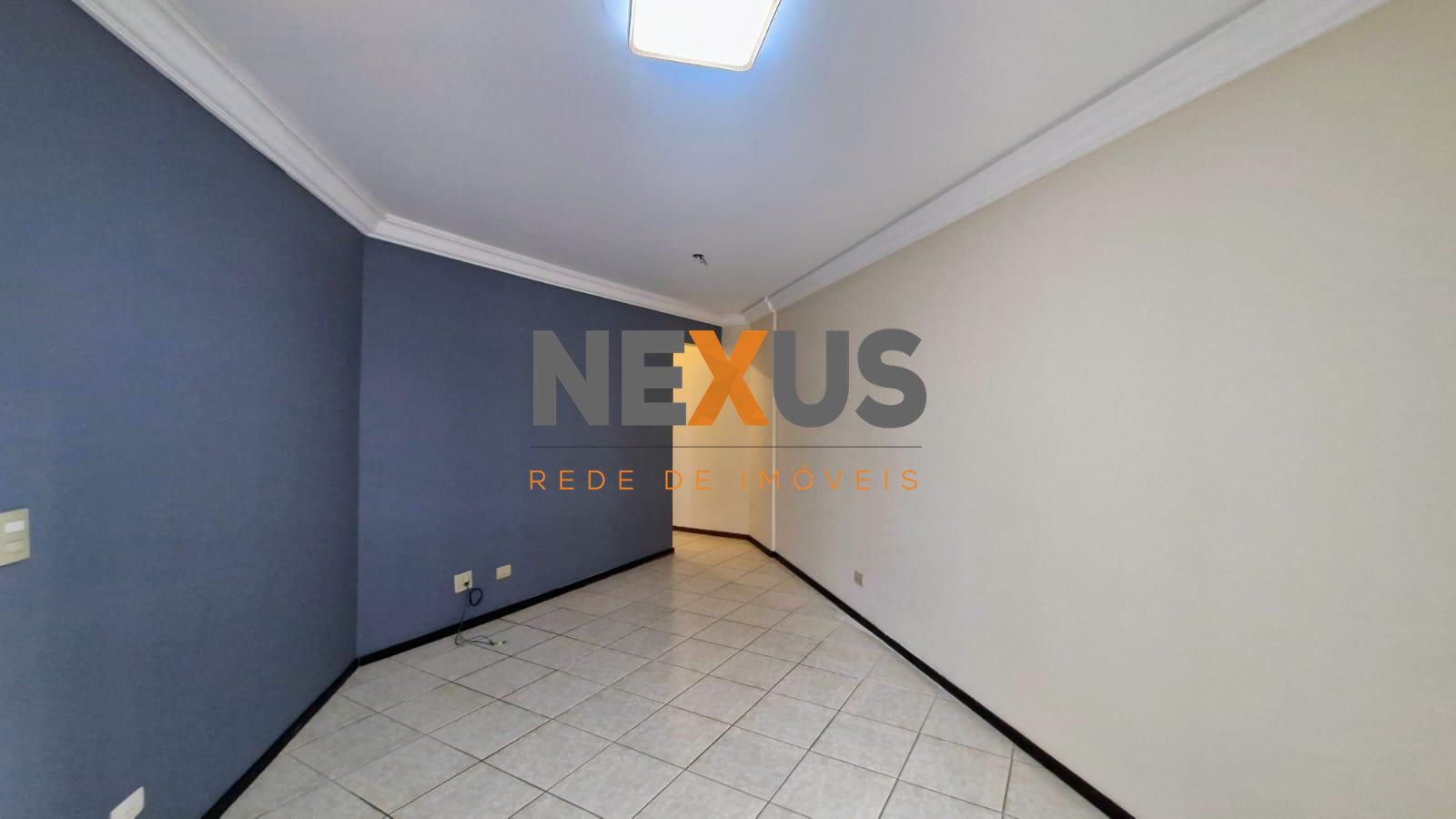 Apartamento de 72m² com 2 Quartos, 3 Vagas de Garagem e Sacada...