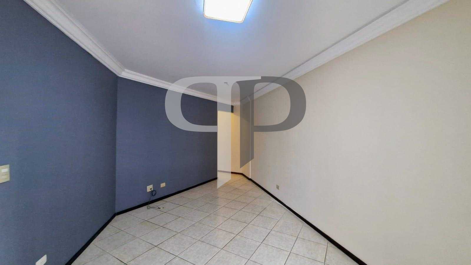 Apartamento de 72m² com 2 Quartos, 3 Vagas de Garagem e Sacada...