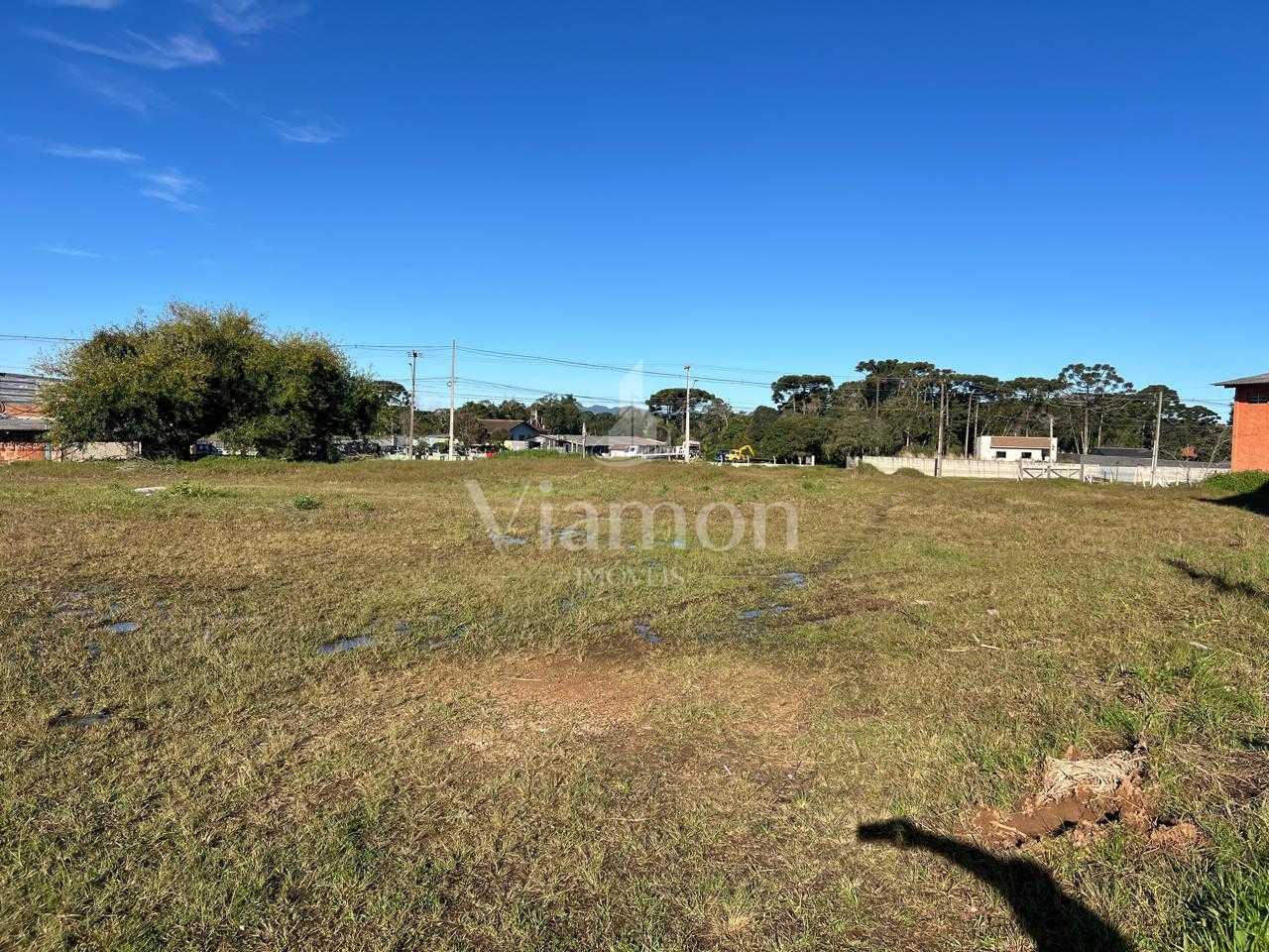 Chácara com 9.000 m² e casa de 2 quartos a 14 km do Centro de ...