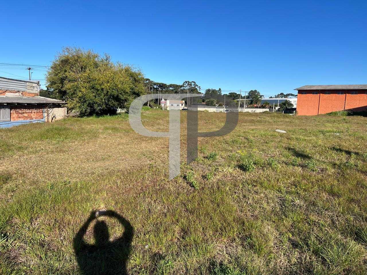 Chácara com 9.000 m² e casa de 2 quartos a 14 km do Centro de ...