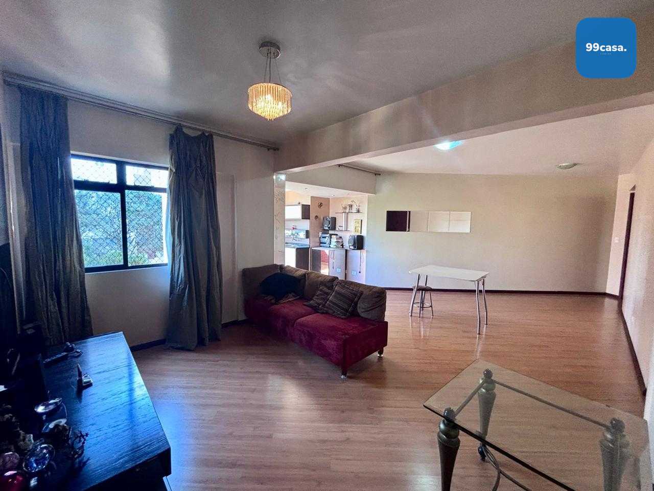 Apartamento ensolarado com 3 quartos, varanda com churrasqueir...