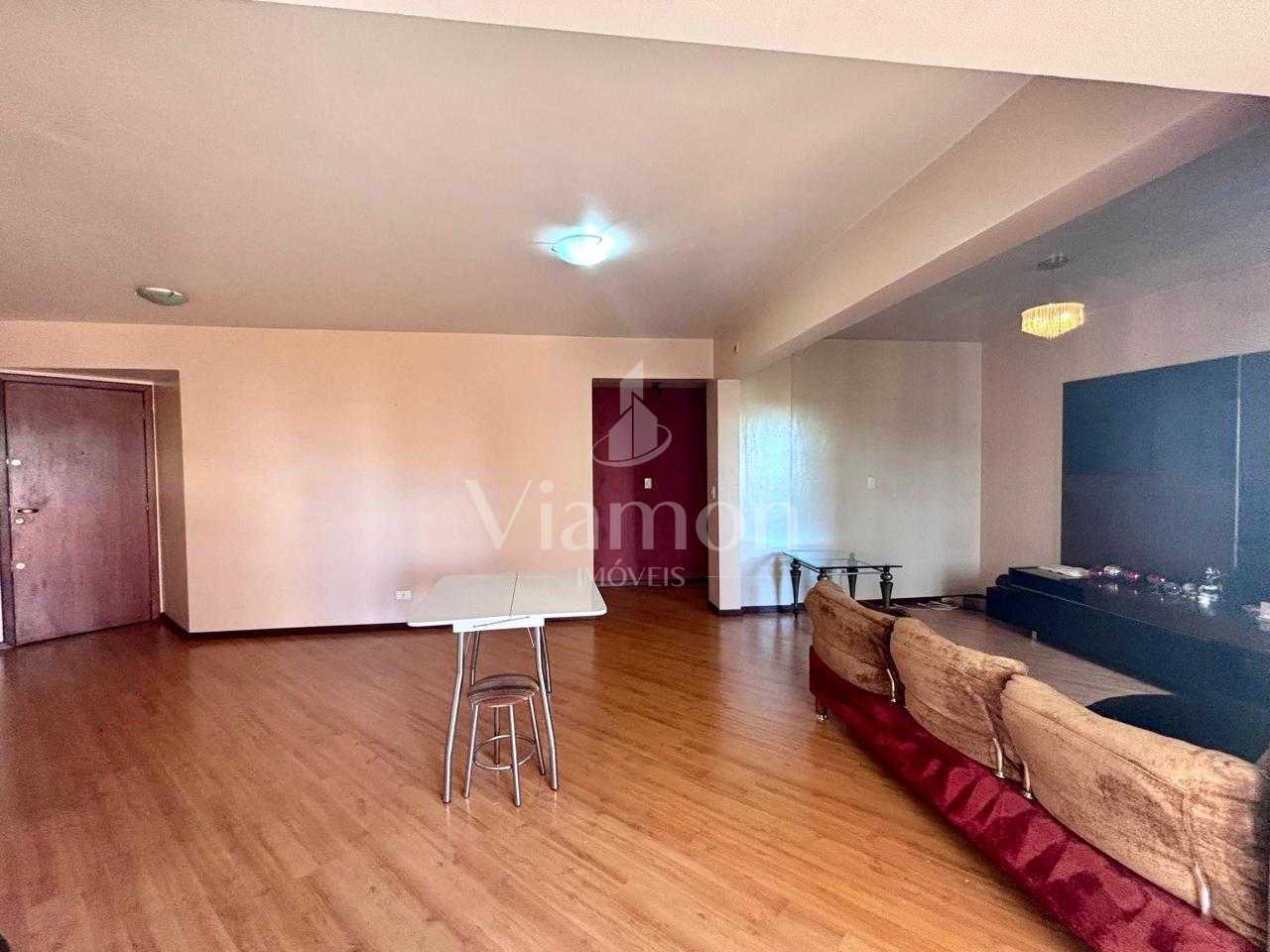 Apartamento ensolarado com 3 quartos, varanda com churrasqueir...