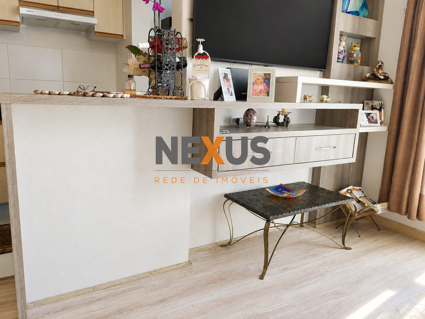 Apartamento Semimobiliado no Capão Raso 55m² , Condomínio Comp...