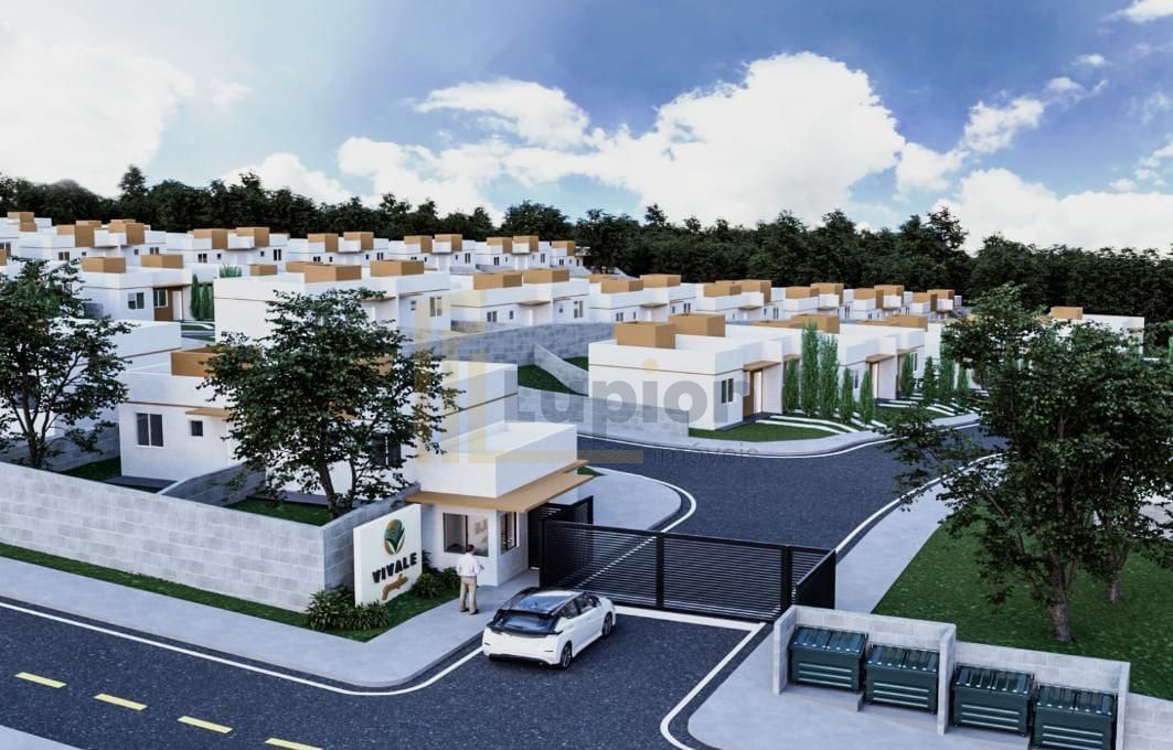 Casa em Condomínio com Quintal Privativo em Fazenda Rio Grande