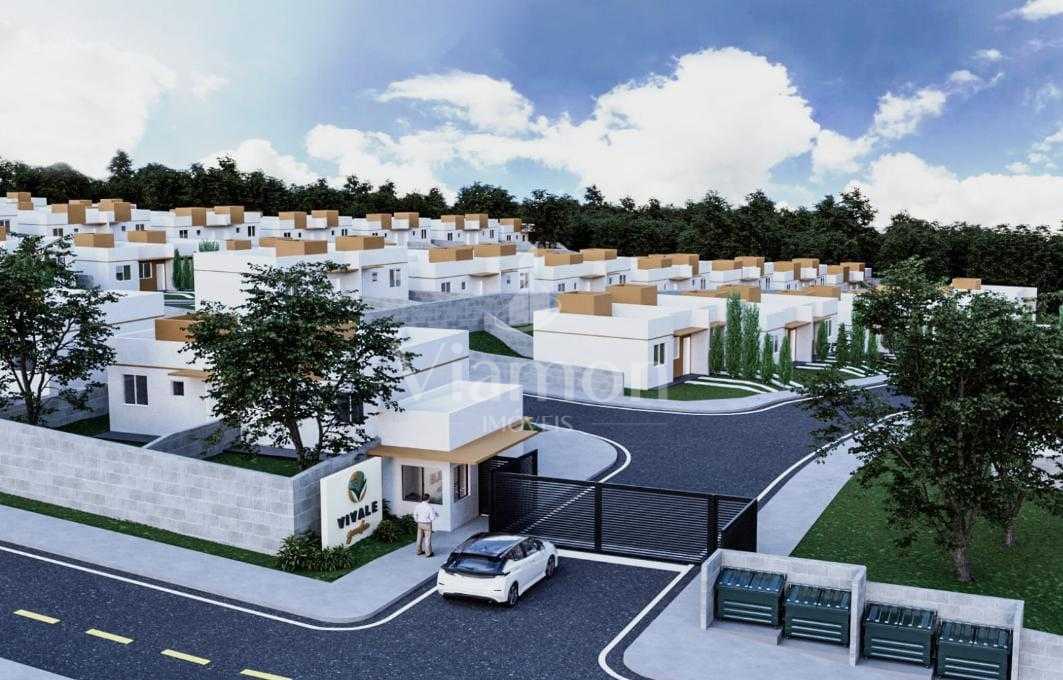 Casa em Condomínio com Quintal Privativo em Fazenda Rio Grande