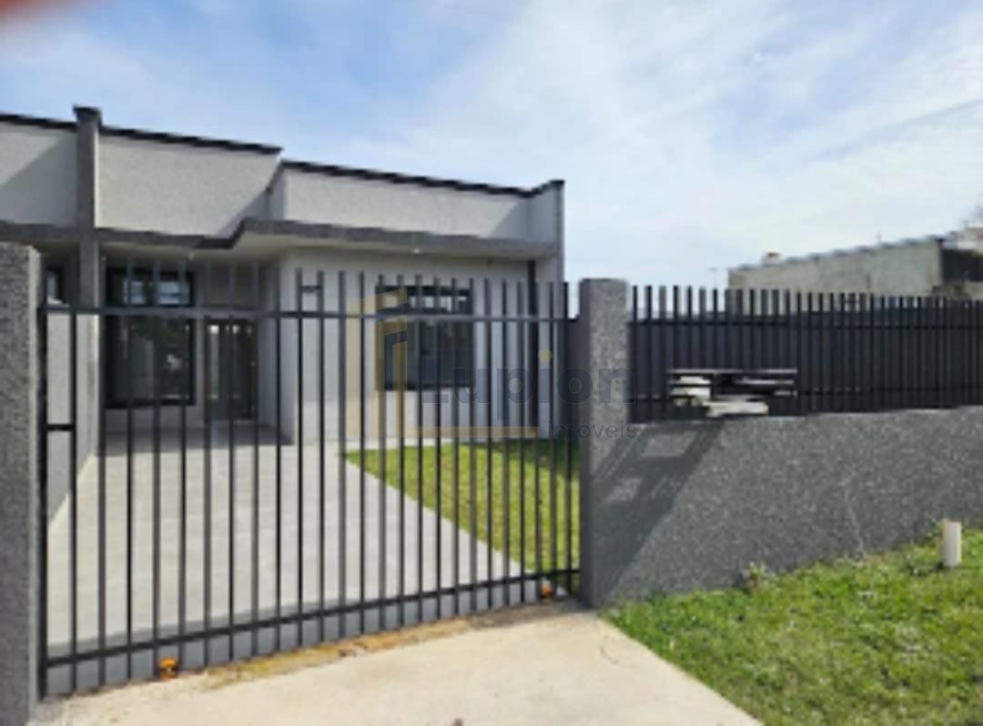 Casa de Frente para a Rua com 3 Quartos e Área Gourmet em Faze...
