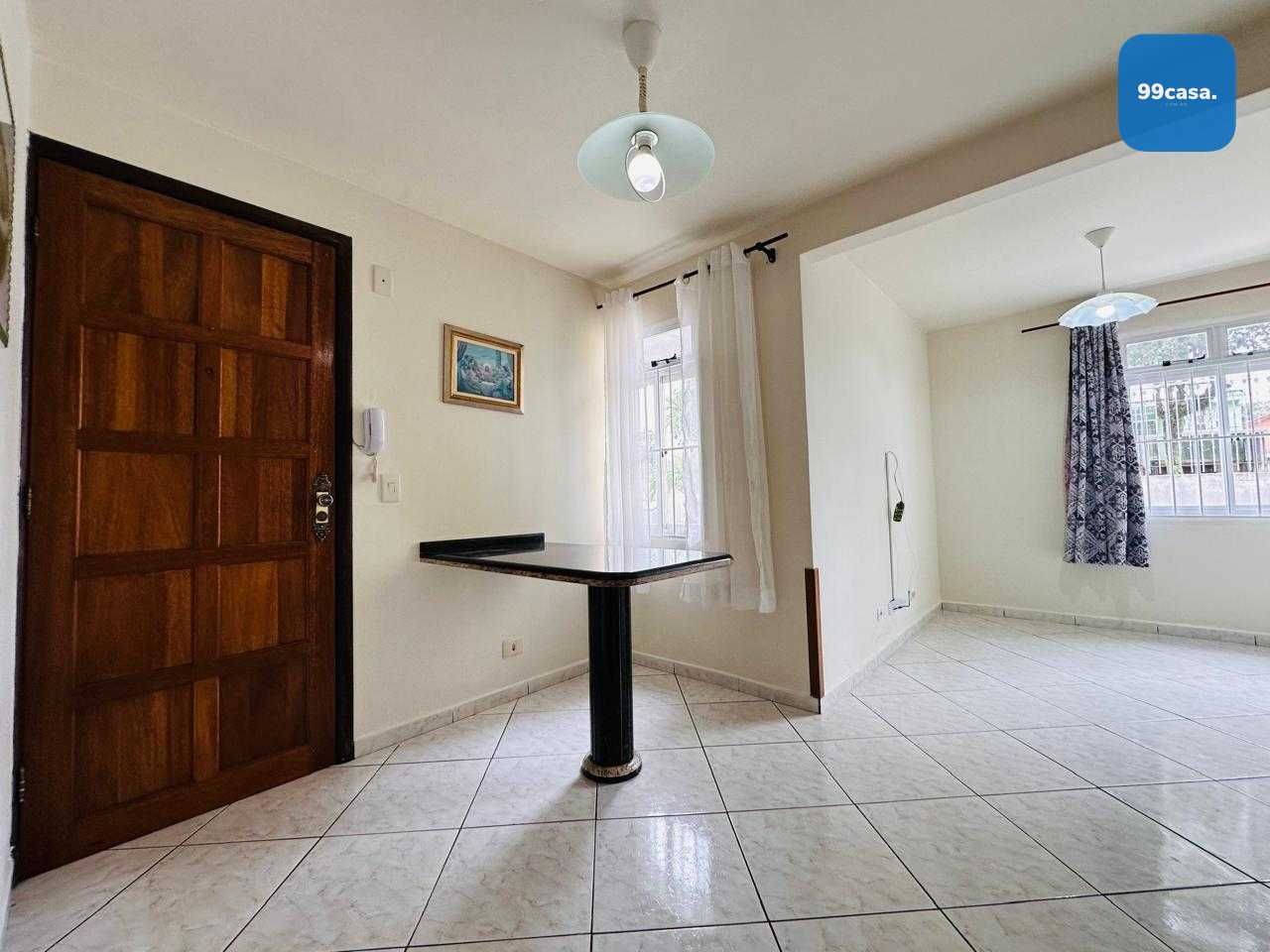 Apartamento térreo com 2 dormitórios, face norte e vaga privat...