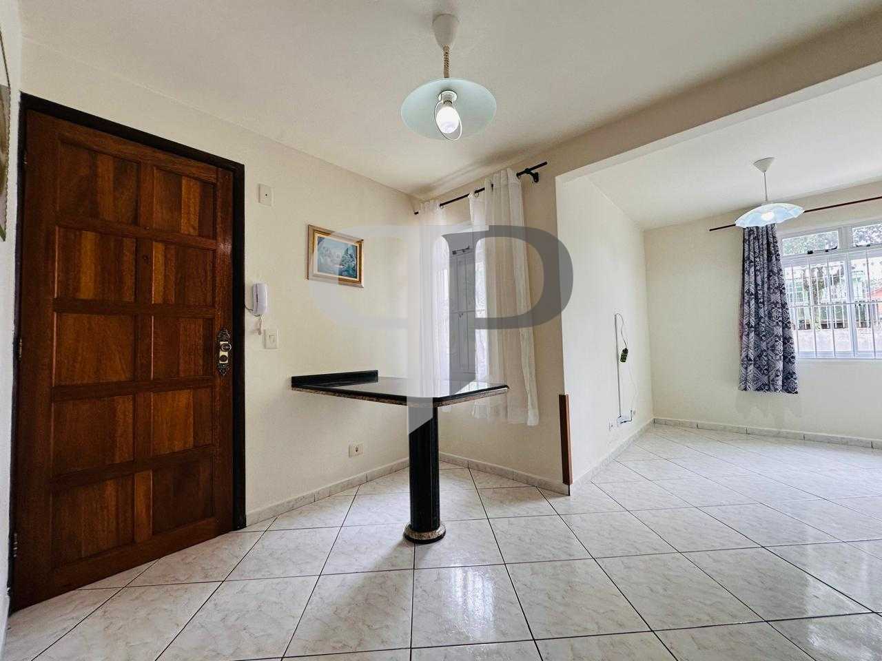 Apartamento térreo com 2 dormitórios, face norte e vaga privat...