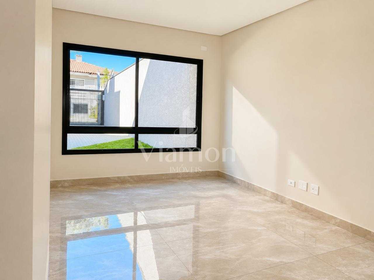 Sobrado com 3 dormitórios à venda, Bairro Uberaba, CURITIBA - PR