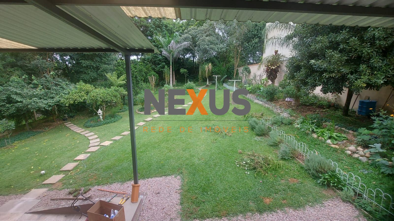 Terreno com casa no Butiatuvinha por 1.150.000,00 - CURITIBA - PR