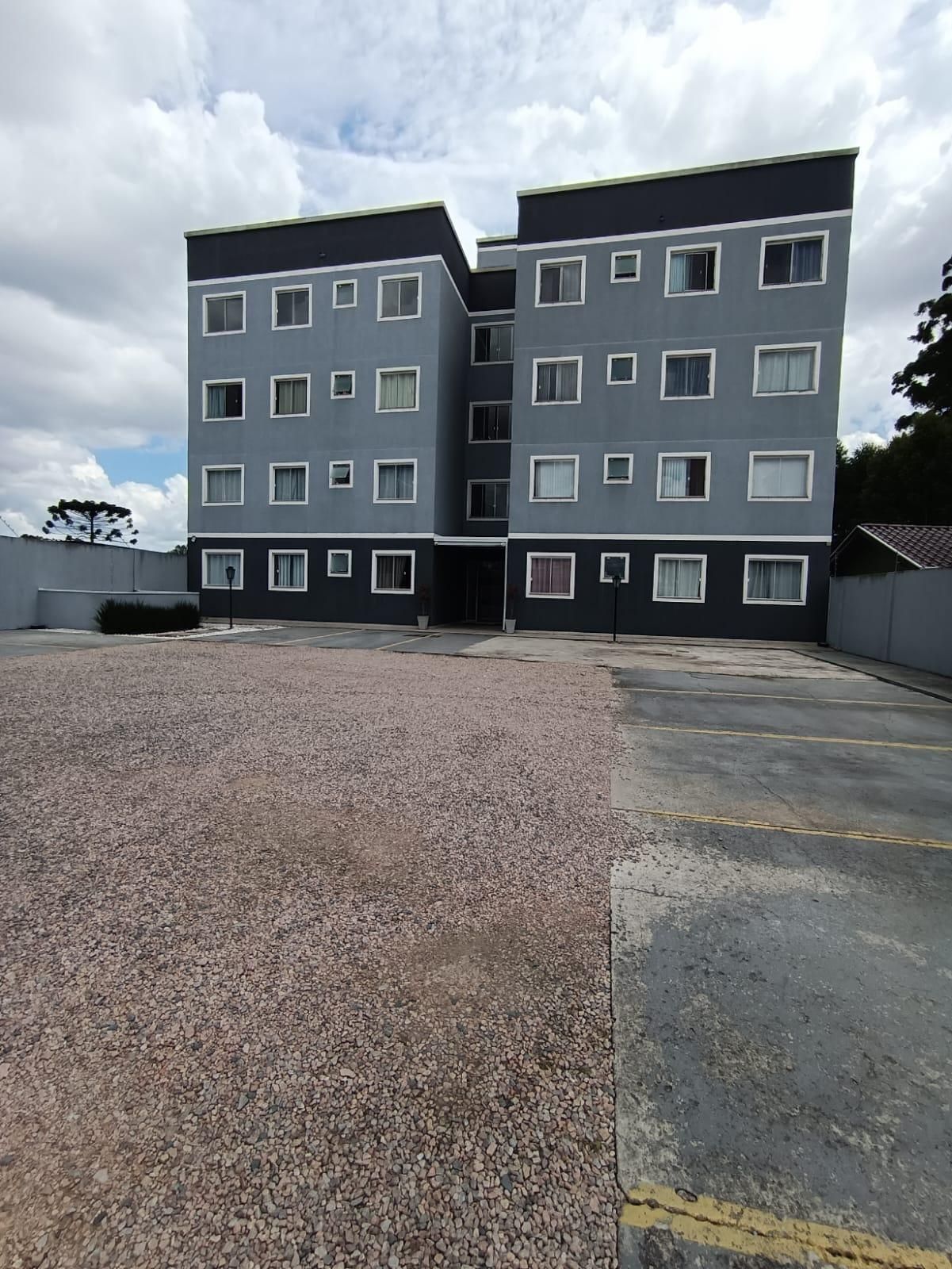 Apartamento aconchegante de 2 Quartos com Sacada e Churrasquei...