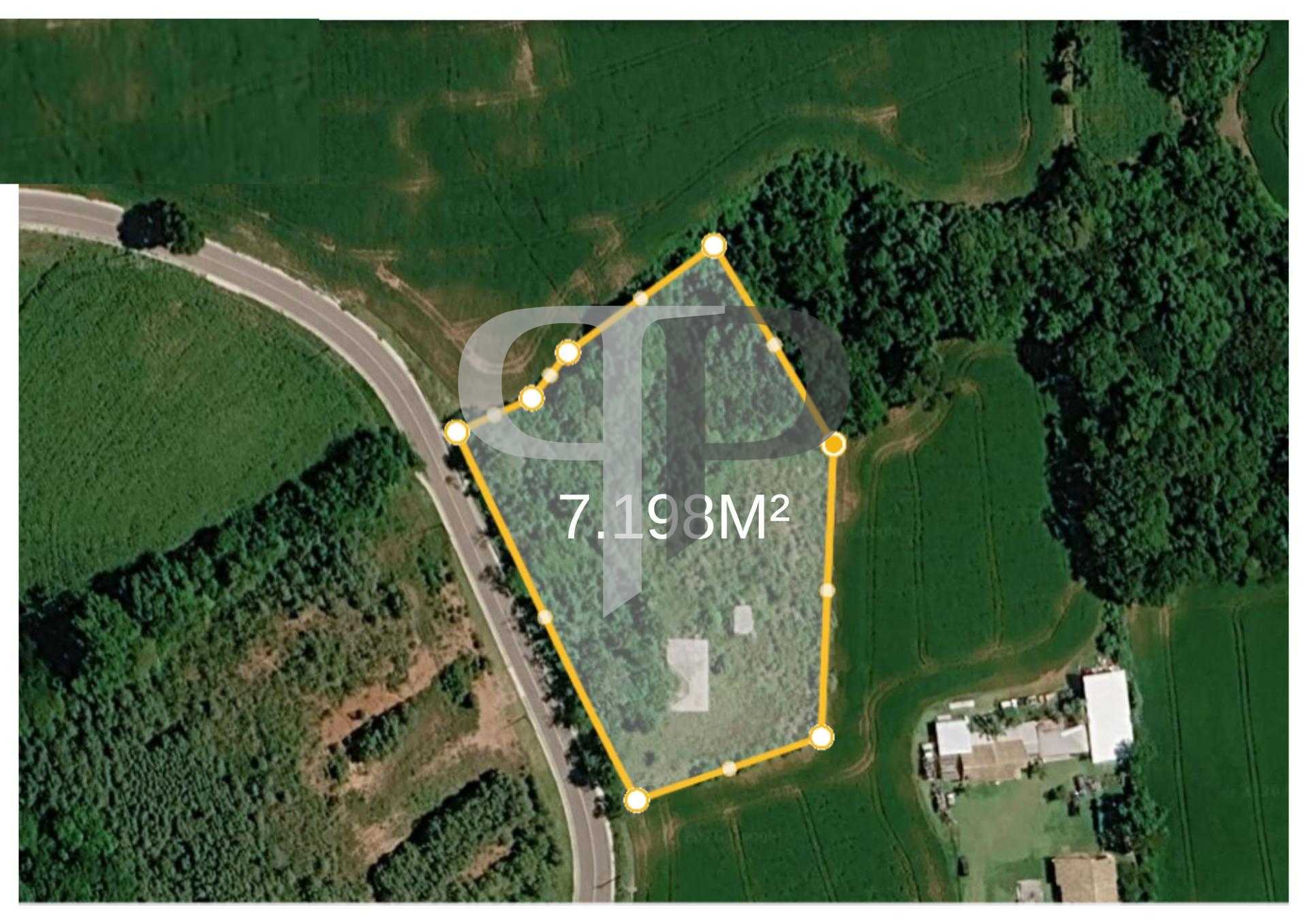 Chácara com 7.198 m² de área, registrada, frente para asfalto,...