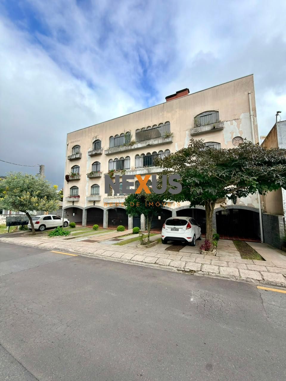 Apartamento de 3 Quartos no Centro de São José dos Pinhais com...