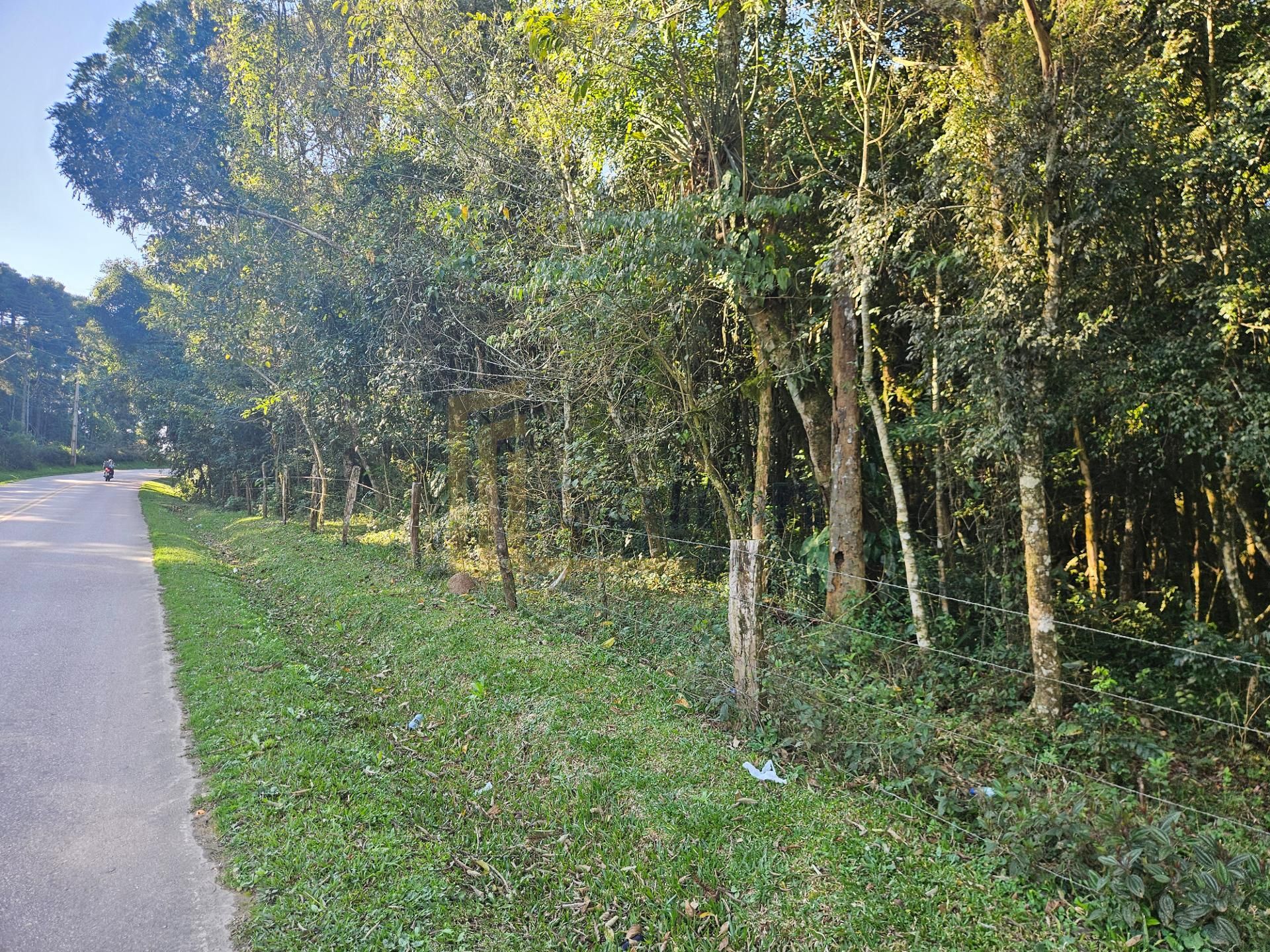 Chácara com área total de 9.075 m² , registrada, no Tietê,Arau...