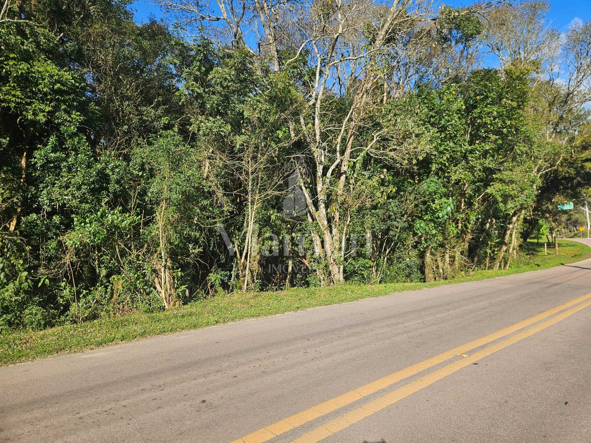 Chácara registrada, com área de 18.000m, Tietê, ARAUCARIA - PR