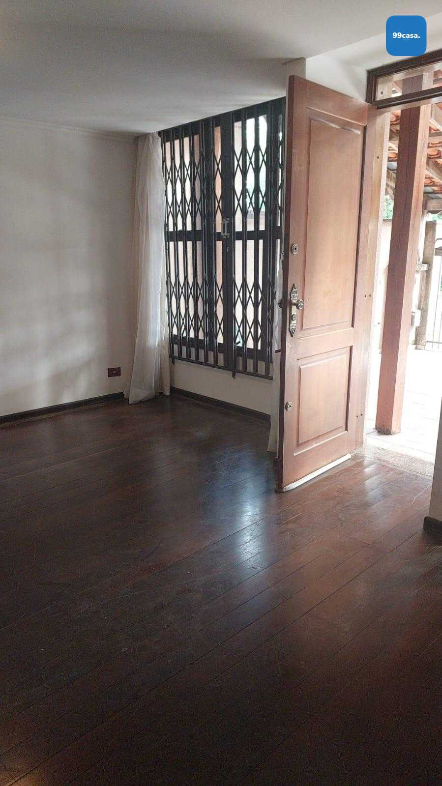 Interessante sobrado localizado em uma das regiões nobres de C...