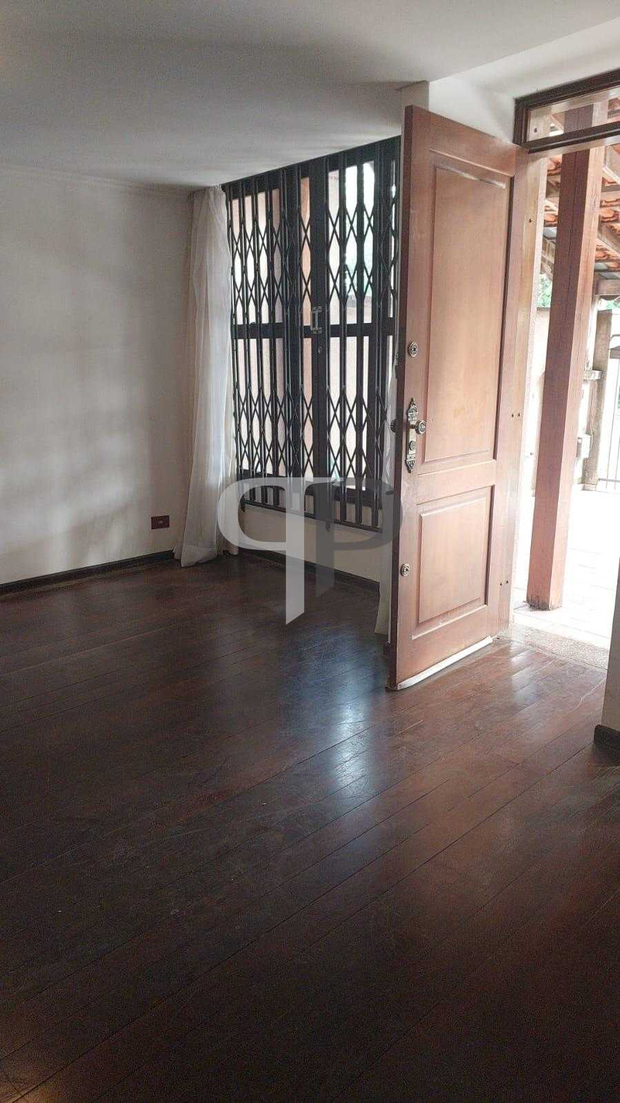Interessante sobrado localizado em uma das regiões nobres de C...