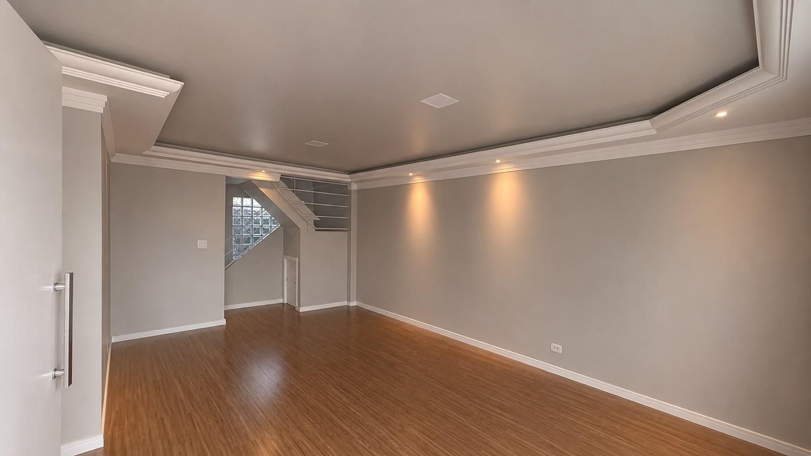 Casa com 5 Quartos, 2 Suítes, Churrasqueira e Garagem para 3 C...