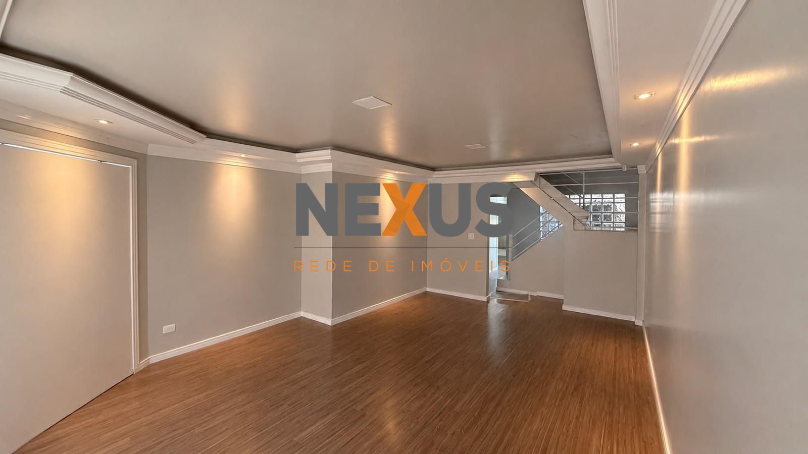 Casa com 5 Quartos, 2 Suítes, Churrasqueira e Garagem para 3 C...