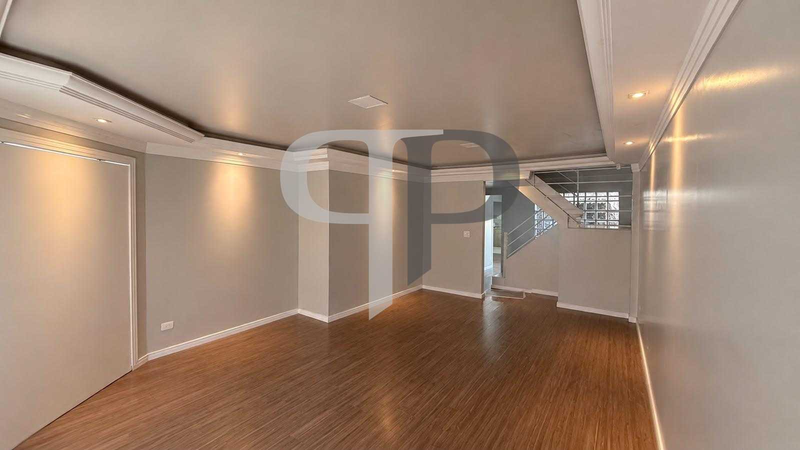 Casa com 5 Quartos, 2 Suítes, Churrasqueira e Garagem para 3 C...