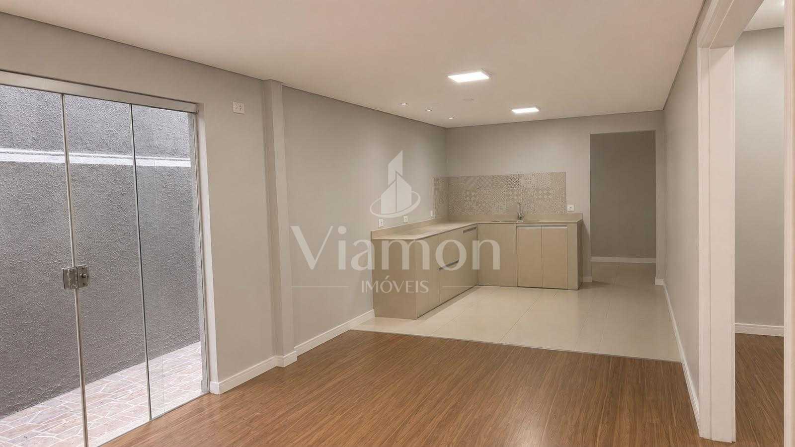 Casa com 5 Quartos, 2 Suítes, Churrasqueira e Garagem para 3 C...