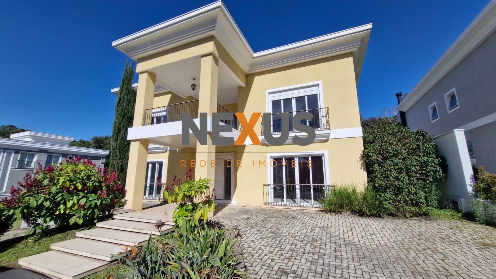 Casa com 4 dormitórios à venda,1062.00 m², CURITIBA - PR