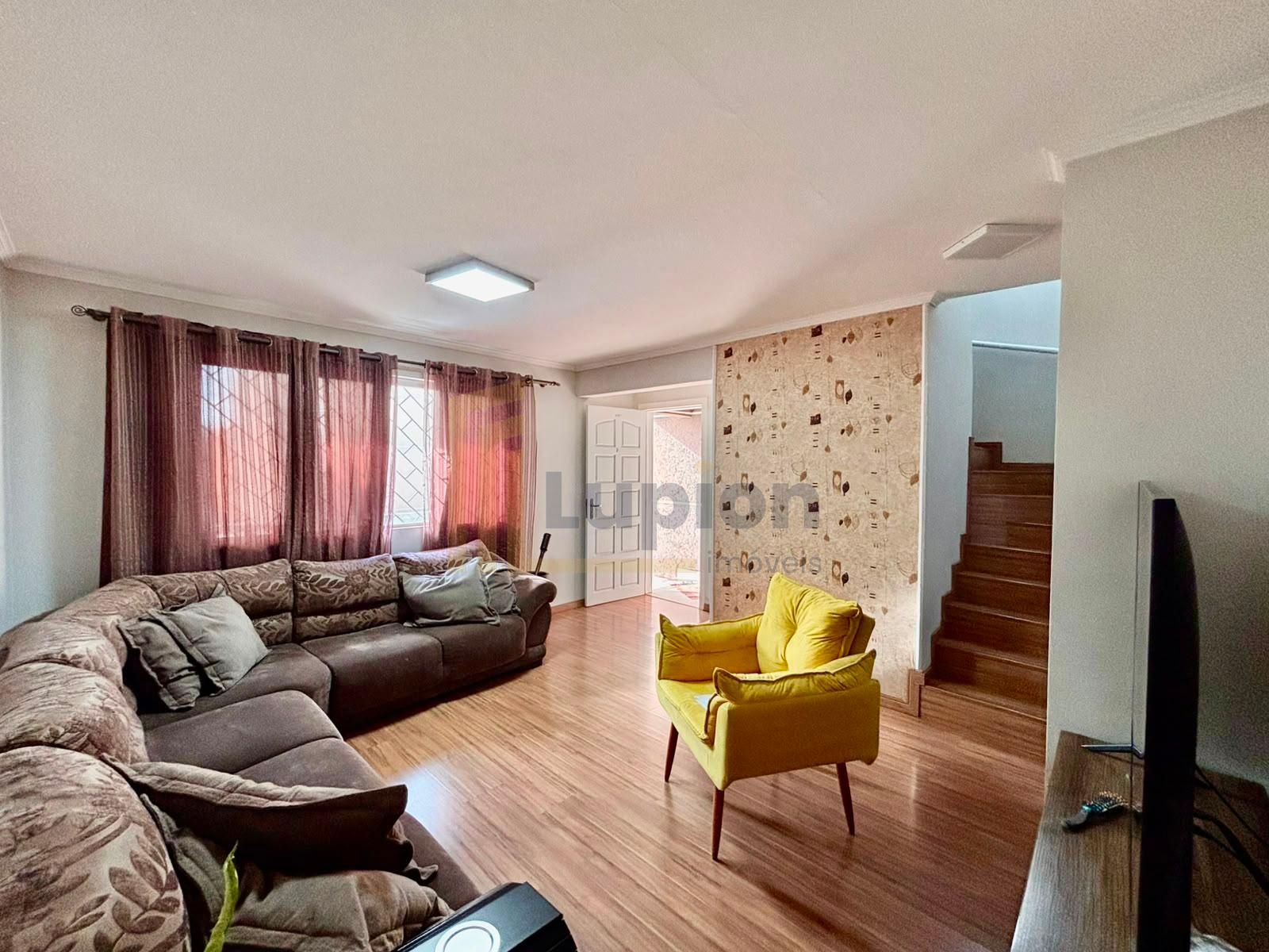 Sobrado no Portão R$ 870 mil | Excelente localização, seguranç...