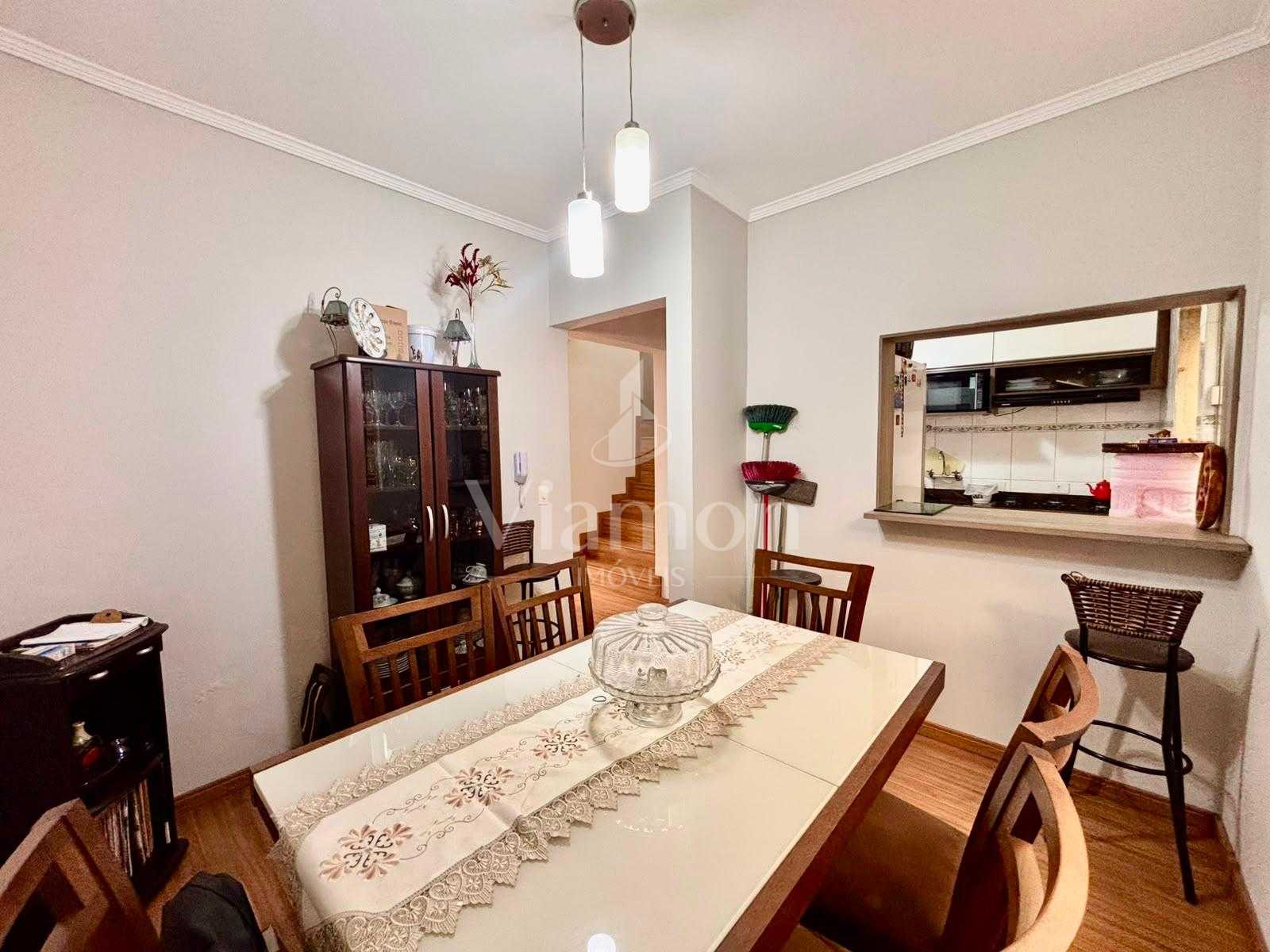 Sobrado no Portão R$ 870 mil | Excelente localização, seguranç...