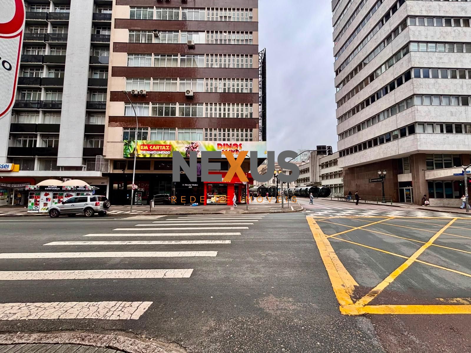 Sala Comercial 48m² no Centro de Curitiba por R$ 200 mil | 11º...