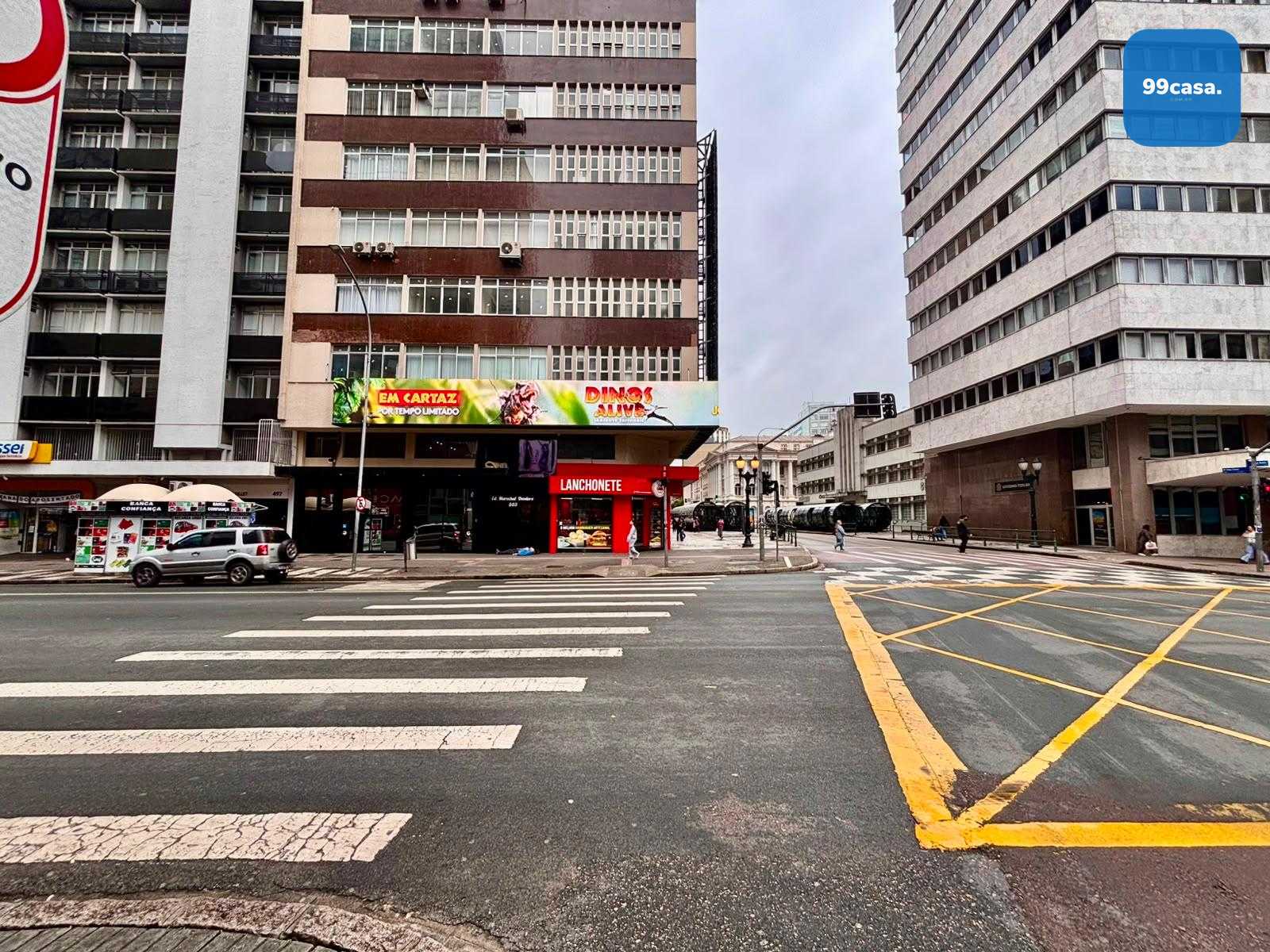 Sala Comercial 48m² no Centro de Curitiba por R$ 200 mil | 11º...