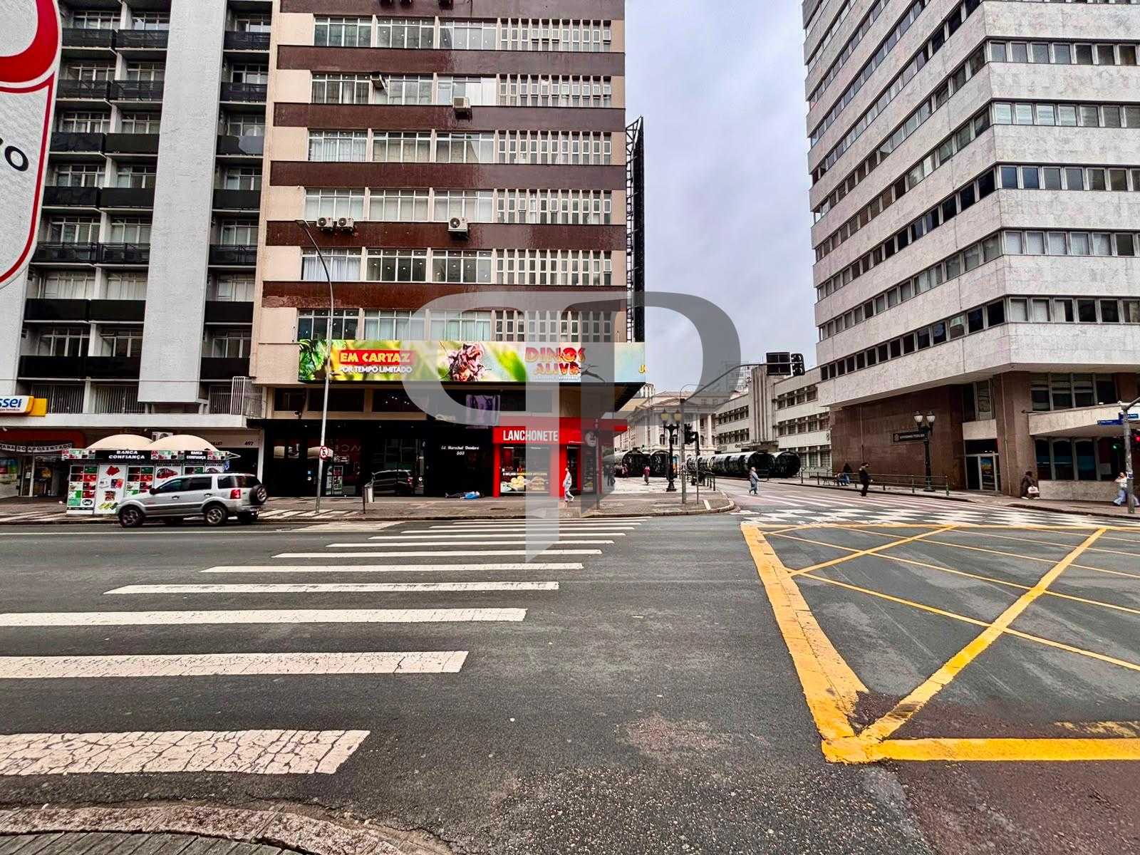 Sala Comercial 48m² no Centro de Curitiba por R$ 200 mil | 11º...