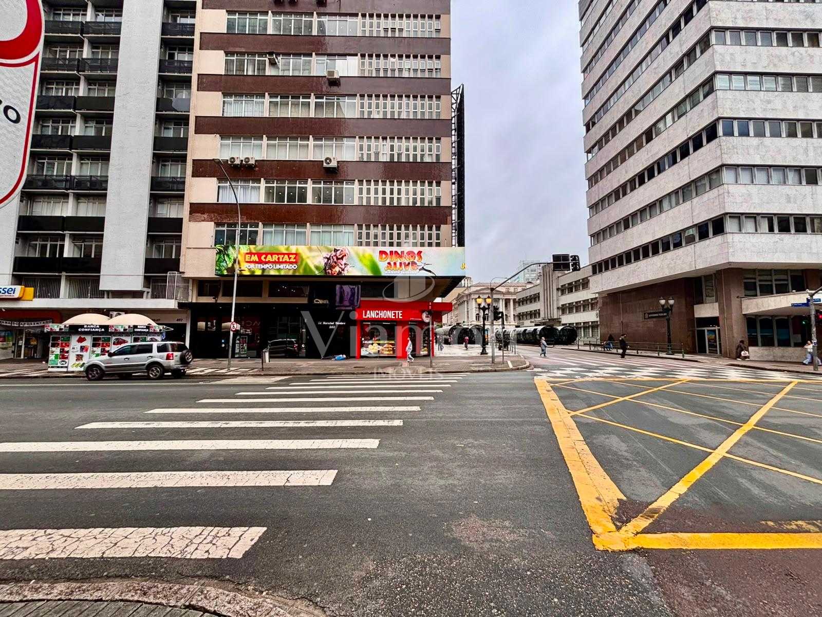 Sala Comercial 48m² no Centro de Curitiba por R$ 200 mil | 11º...
